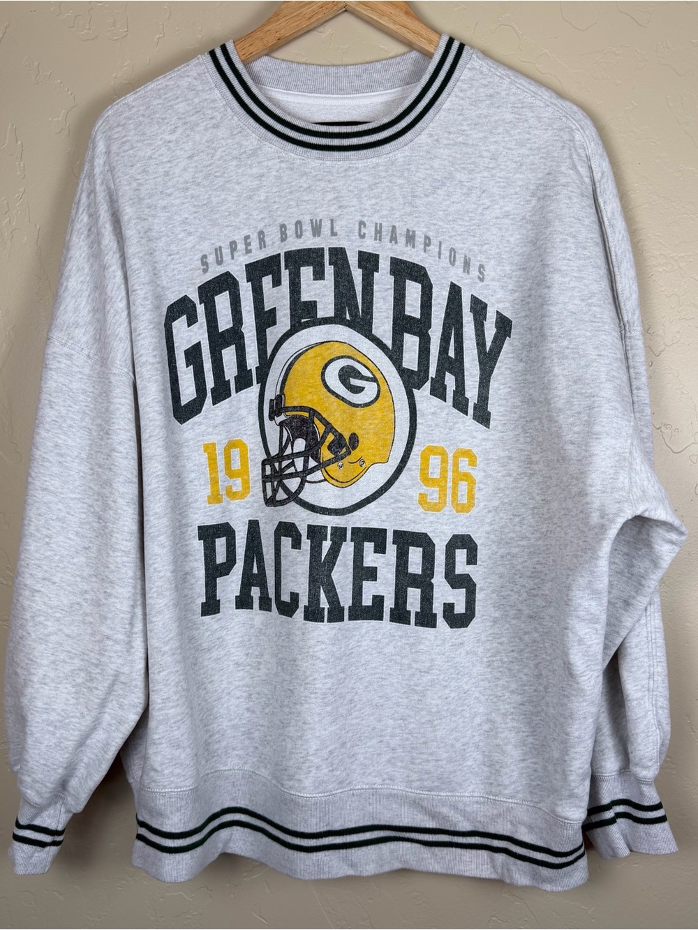 Abercrombie & Fitch Green Bay Packers Graphic Crewneck Sweatshirt Size Medium - Picture 3 of 7